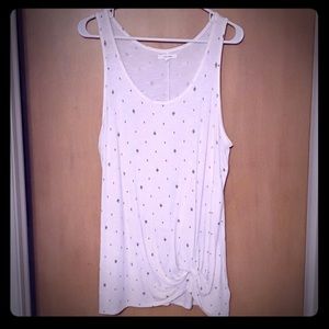Maurice’s tank top L
